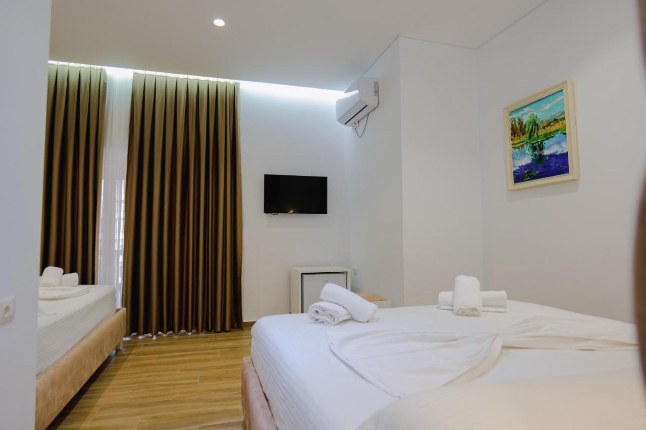 Vila Jona Sarandë Exterior foto