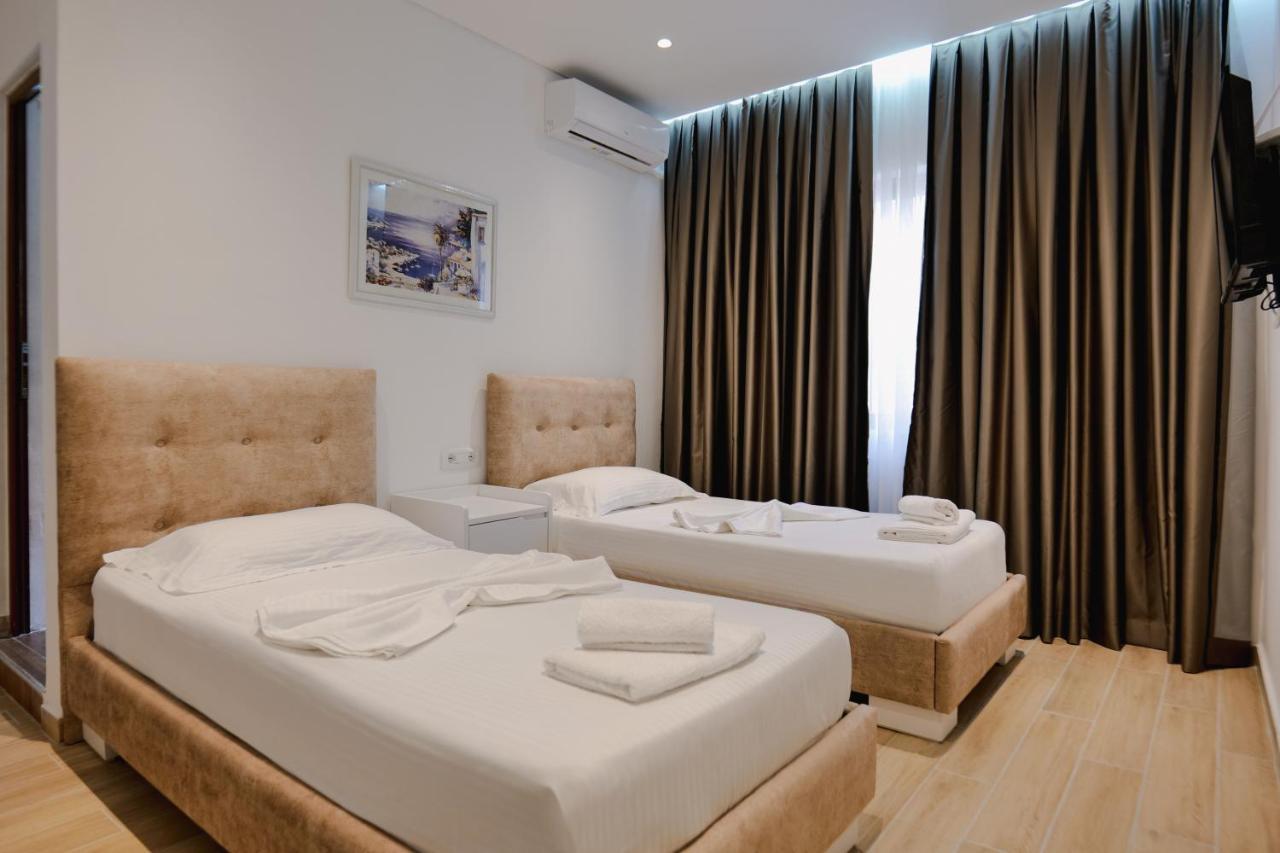 Vila Jona Sarandë Exterior foto