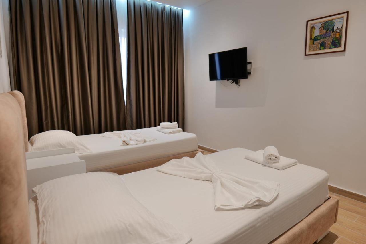 Vila Jona Sarandë Exterior foto