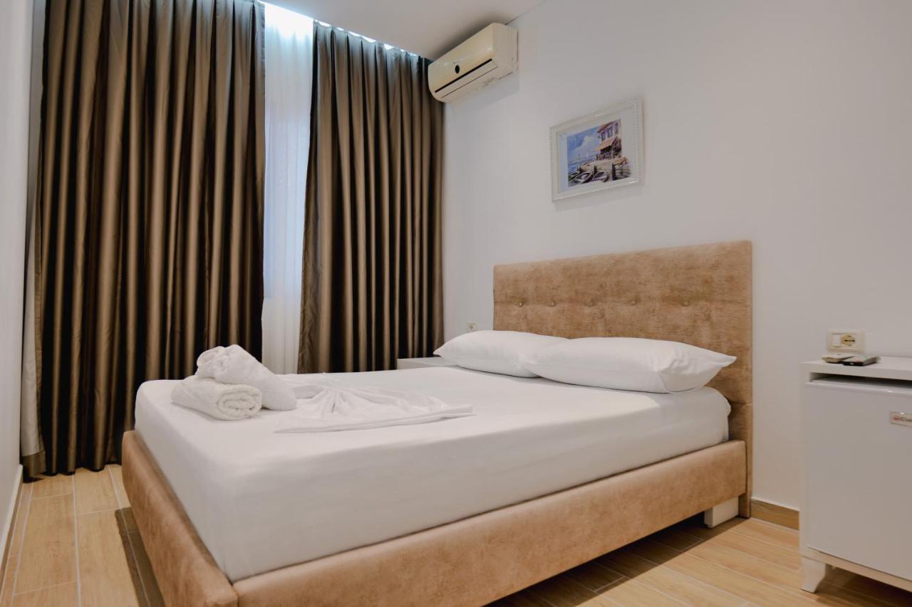 Vila Jona Sarandë Exterior foto